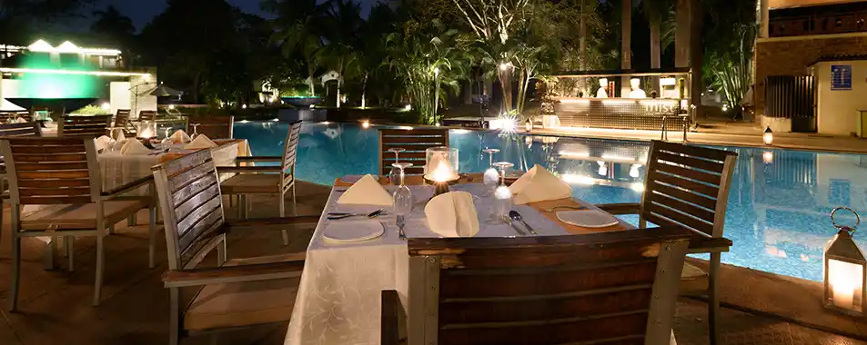 Mist - Poolside kitchen